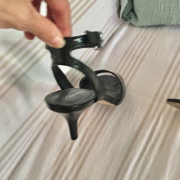 Calvin Klein Black Patent Leather Ankle Strap Sandals Medium Heel - Picture 4 of 12